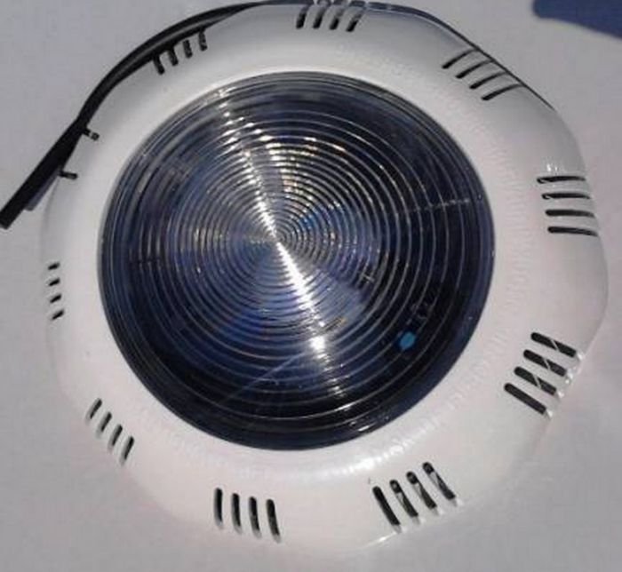 Прожектор Emaux ULTP-100 (75Вт, 12В) (плитка) накладной